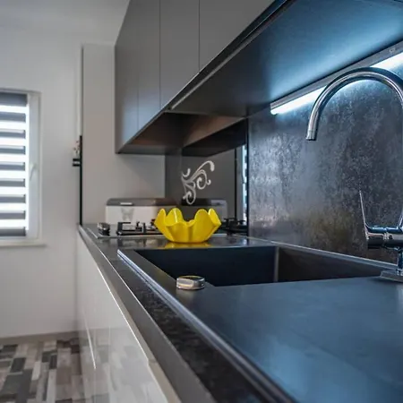 Daire New! With Private Pool Near Split