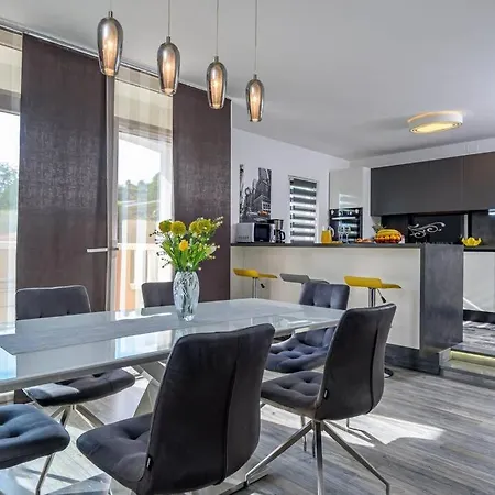 Daire New! With Private Pool Near Split *