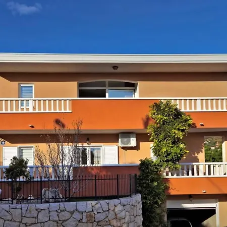 דירה New! With Private Pool Near Split *