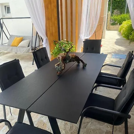 דירה New! With Private Pool Near Split סולין