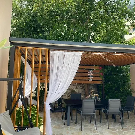 New! With Private Pool Near Split